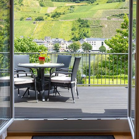 Zum Blauglockenbaum Apartamento Zell an der Mosel Exterior foto